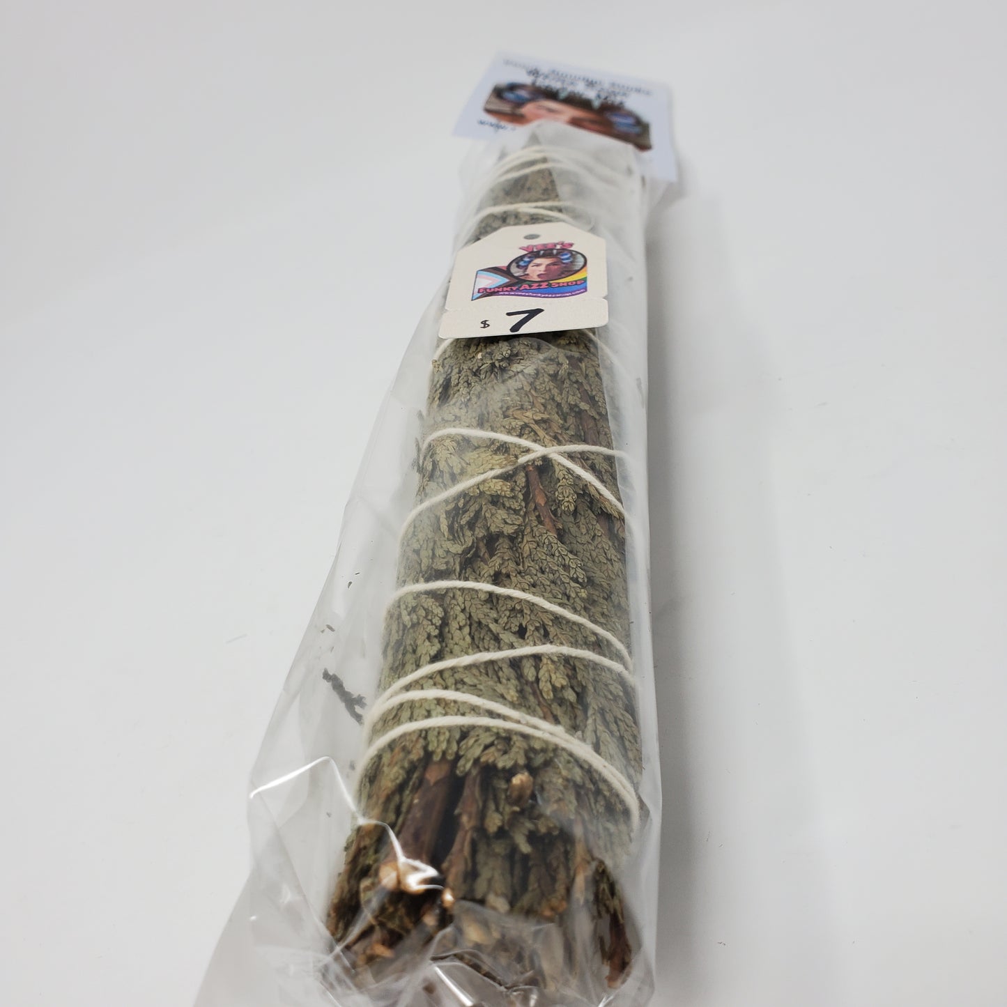 Vees "White Sage & Cedar" Mix 8" Smudge Stick