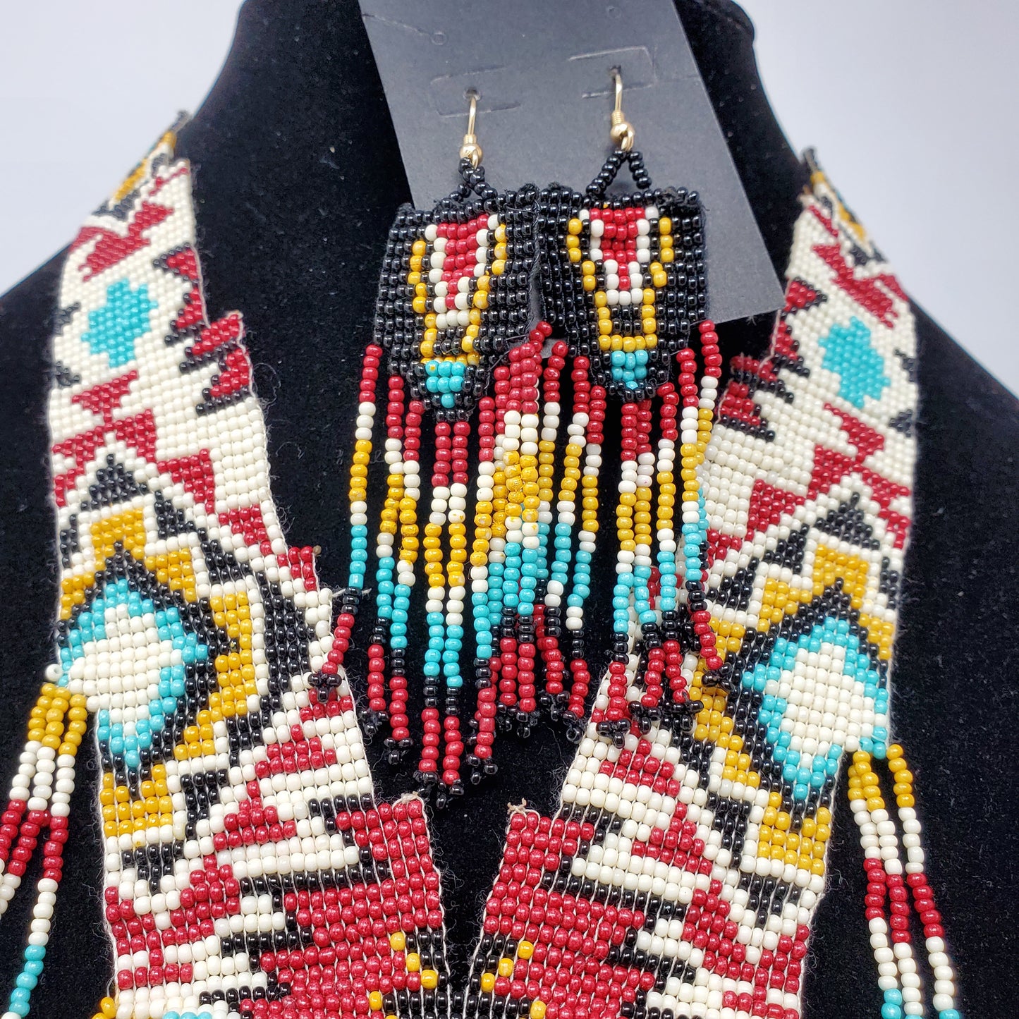 Southwestern Style Seedbead Necklace with Earrings.