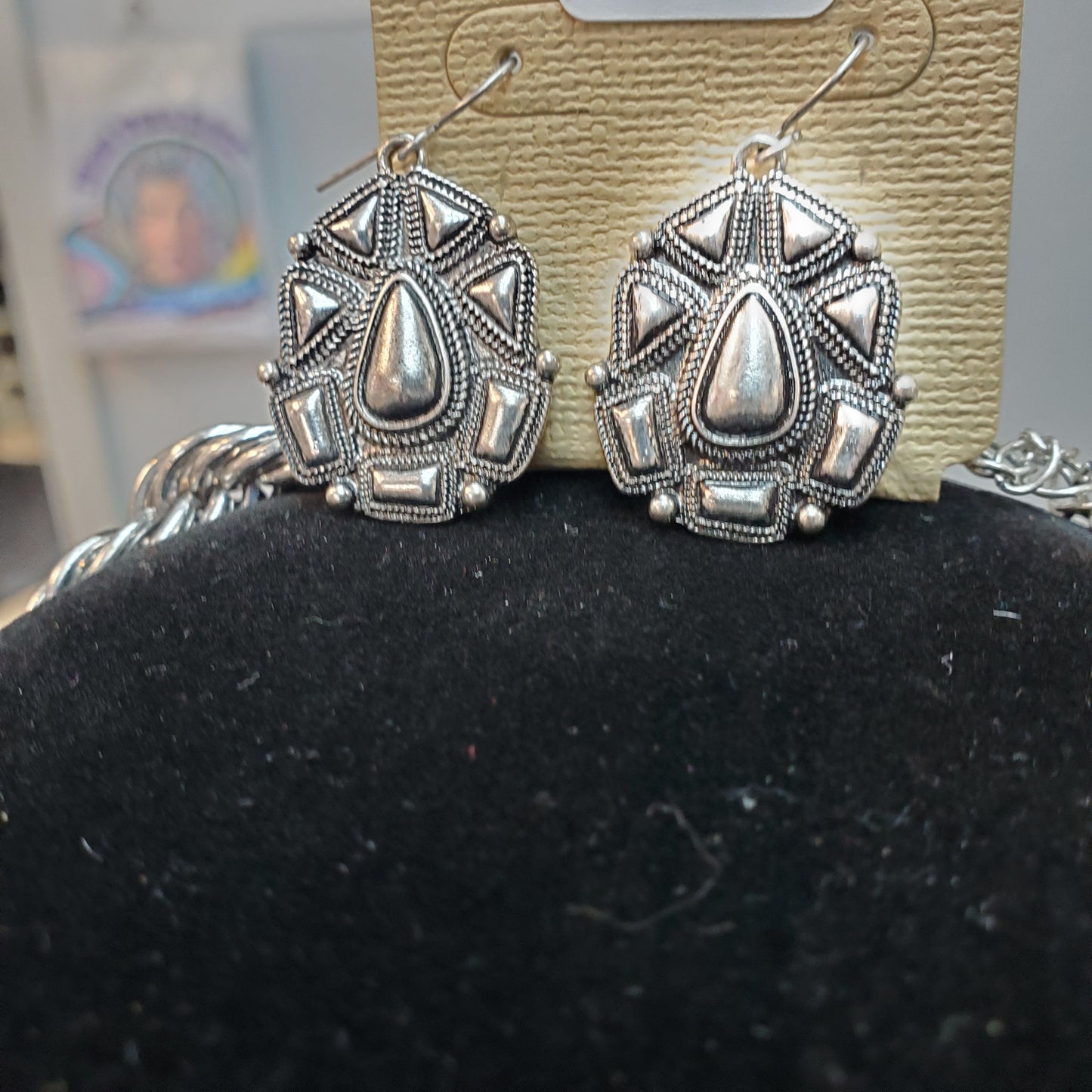 Colorful Pendant Necklace w earrings