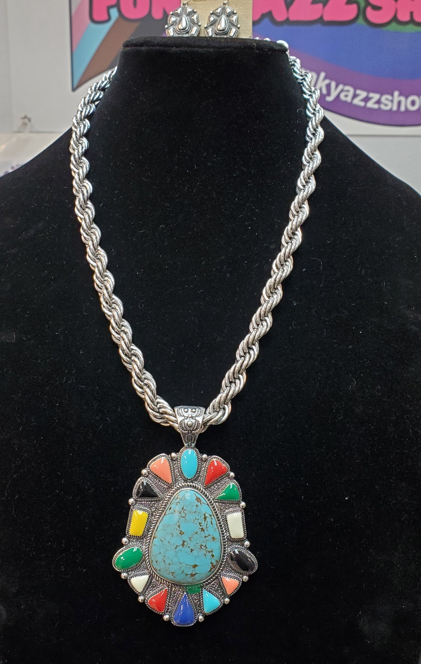 Colorful Pendant Necklace w earrings