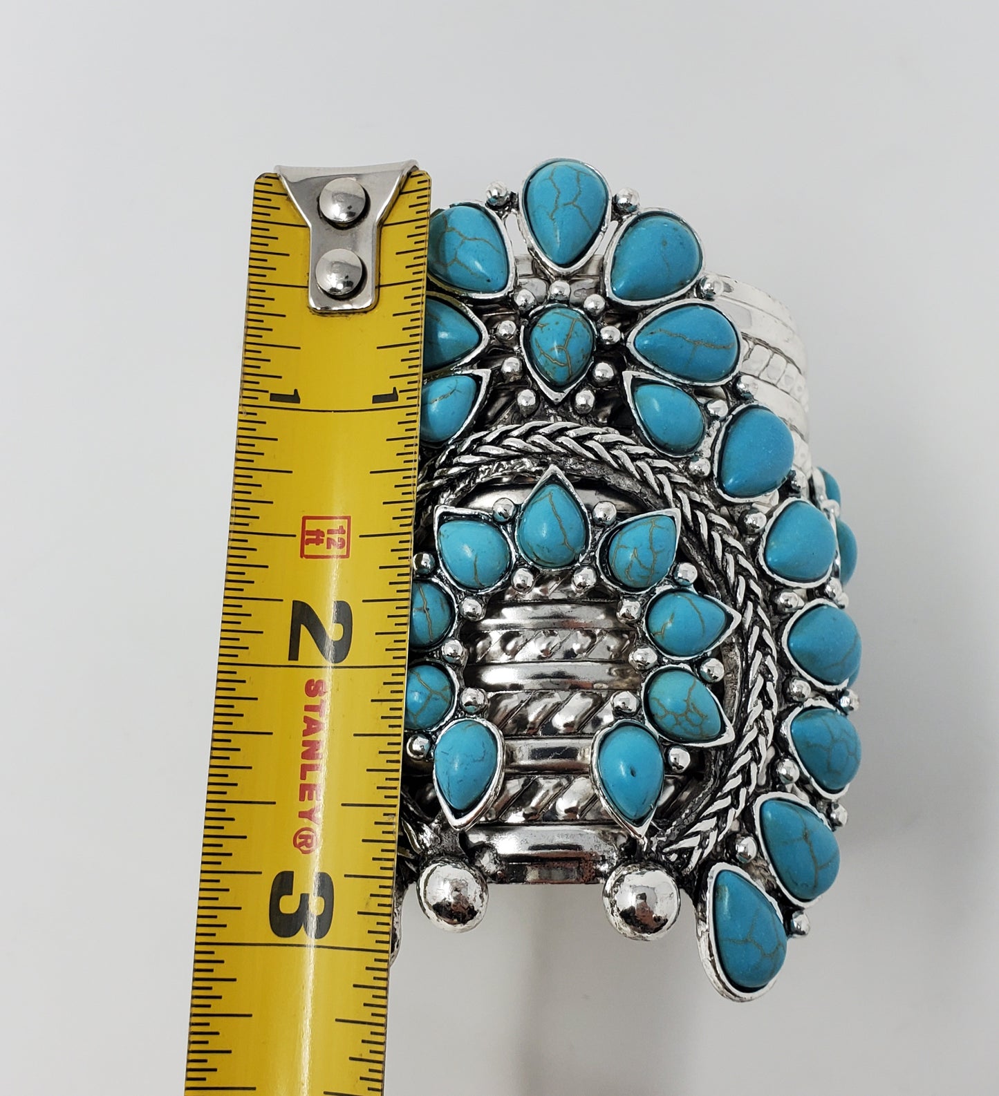 Turquoise colored resin stone bracelet