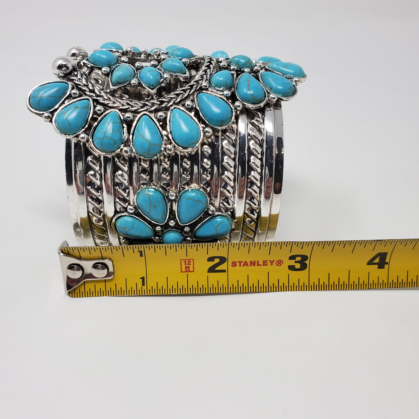 Turquoise colored resin stone bracelet