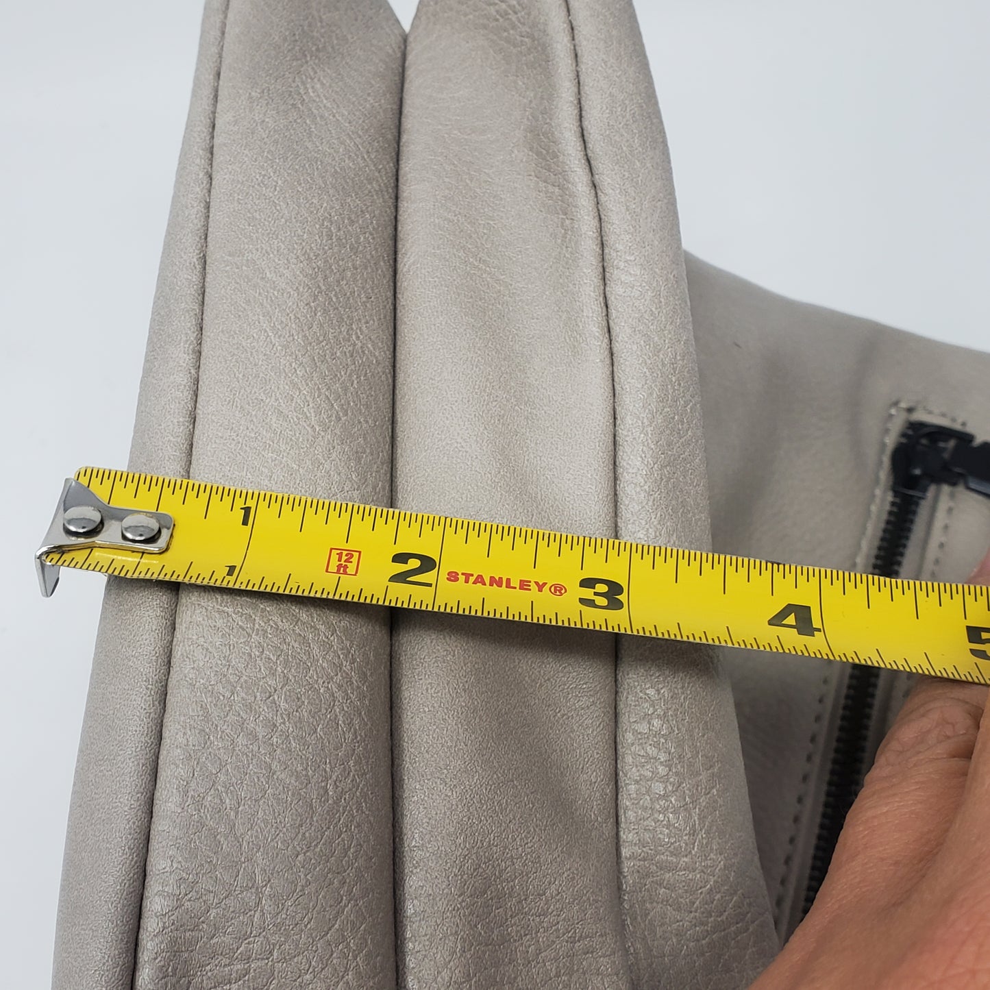 Gussaci Crossbody Purse pleather material