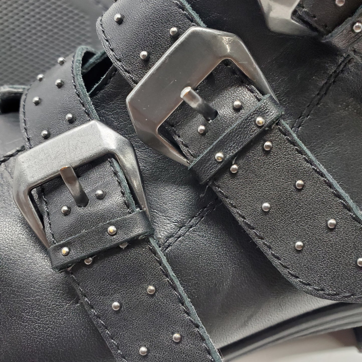 Steve Madden Women's Pursue Black Leather Buckle strap boot Size 10