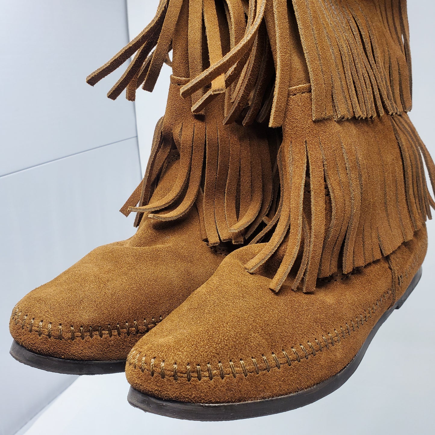 Women Minnetonka 3 Layer Fringe Boot