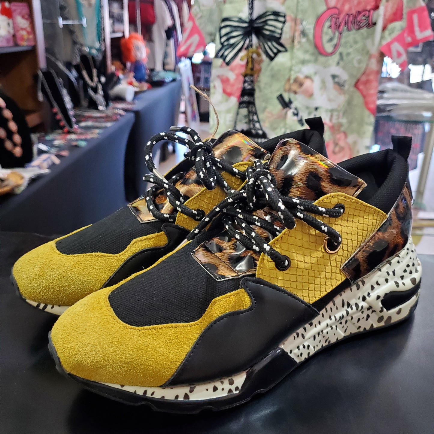 Steve Madden Women Cliff Wedge Yellow Suede w/ Leopard Print Sneaker Womens Size 10