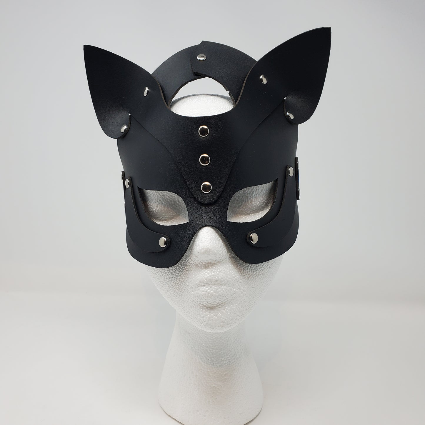 Leatherette cat face mask made of good polyurethane leather material