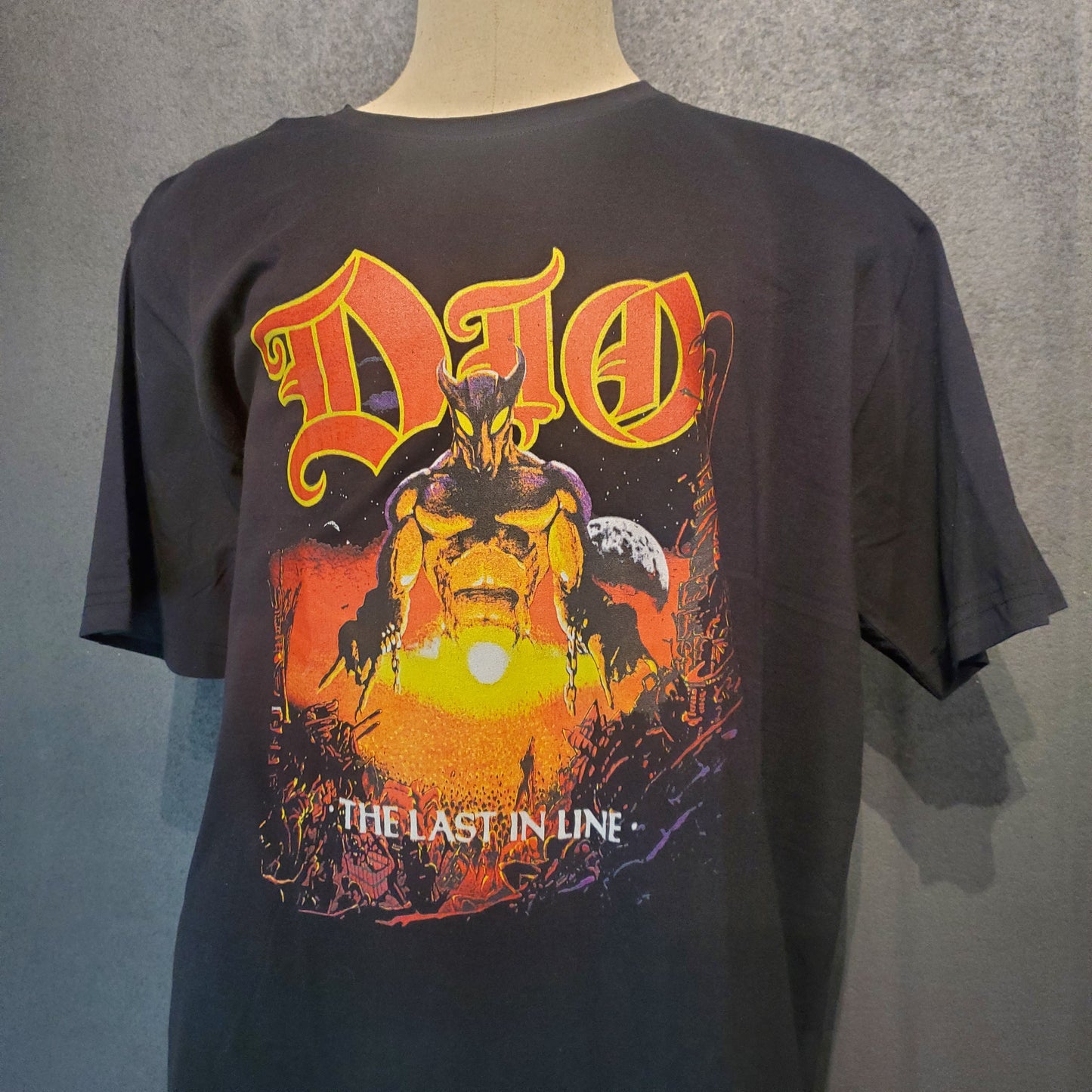 Dio  "The Last in Line" T-shirt XL