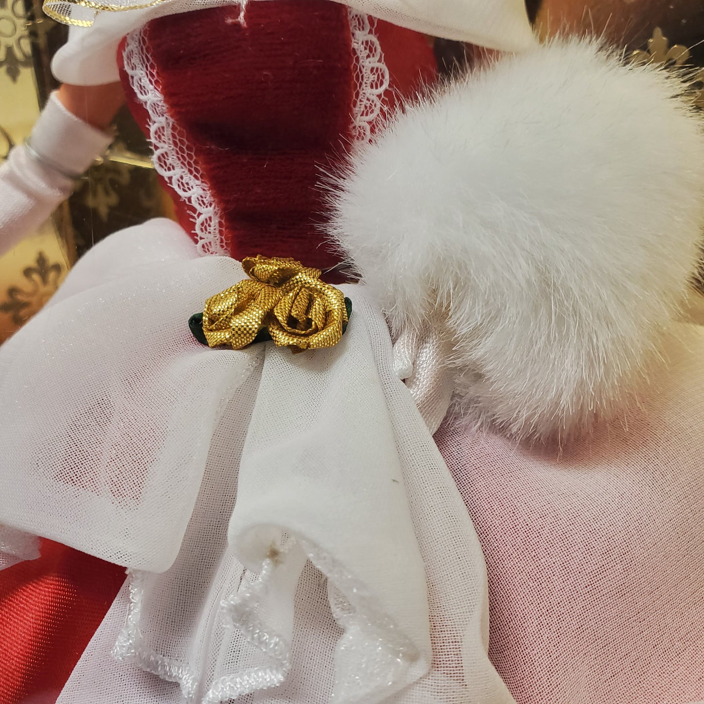 Beauty and the Beast Winter Dreams Bell Barbie doll K B Toys Original