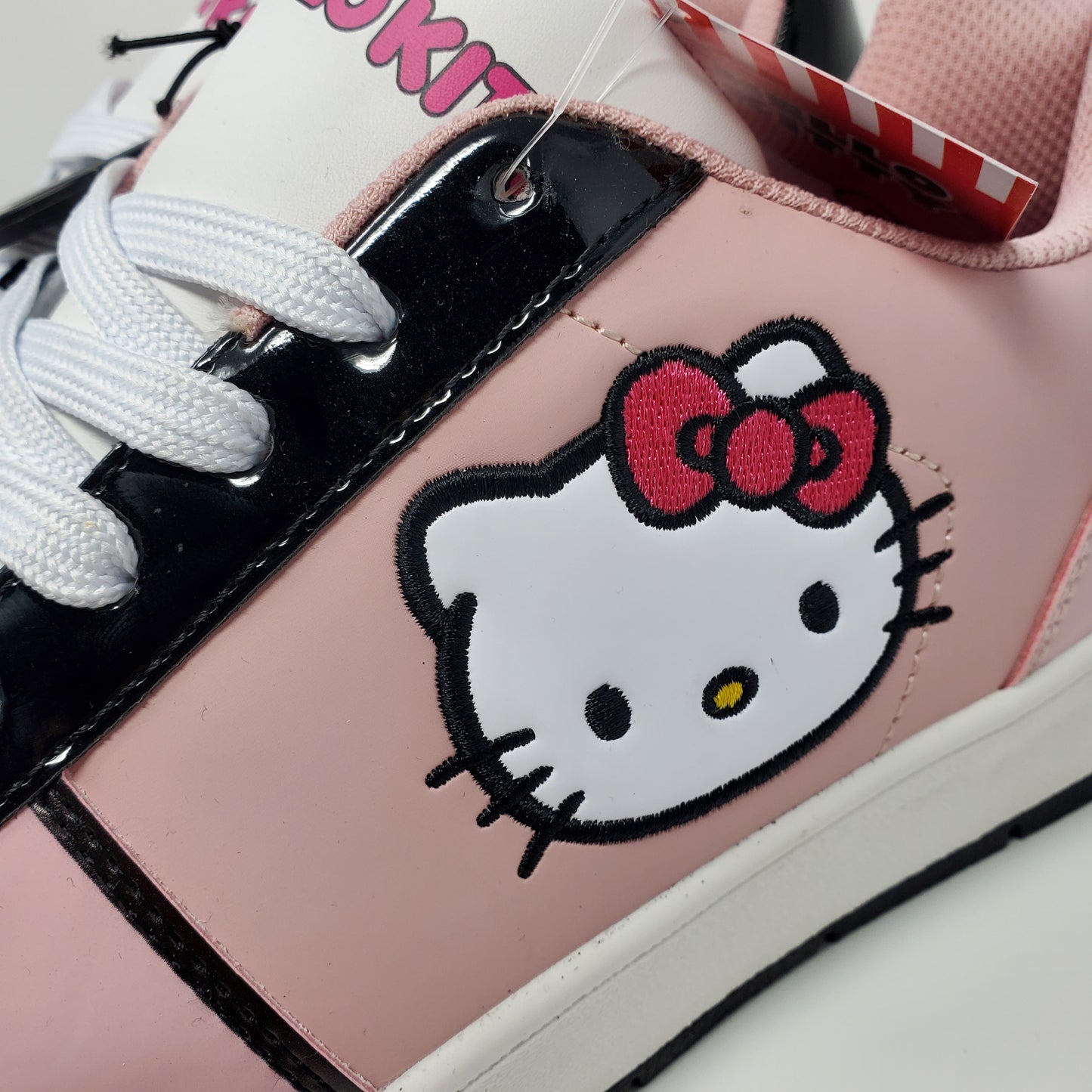 Hello Kitty Womens Sneaker by Sanrio Size 11  NWT