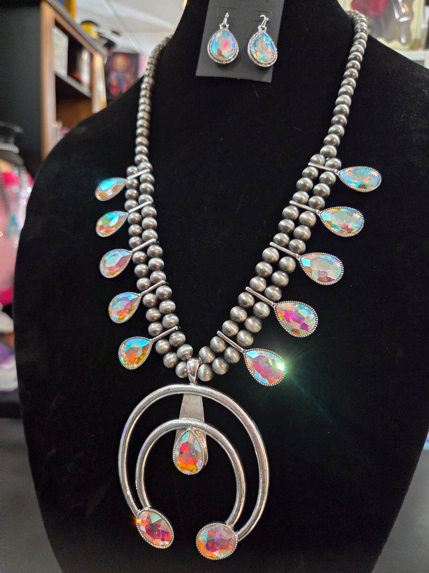 Incandescent Glass necklace with matching earrings