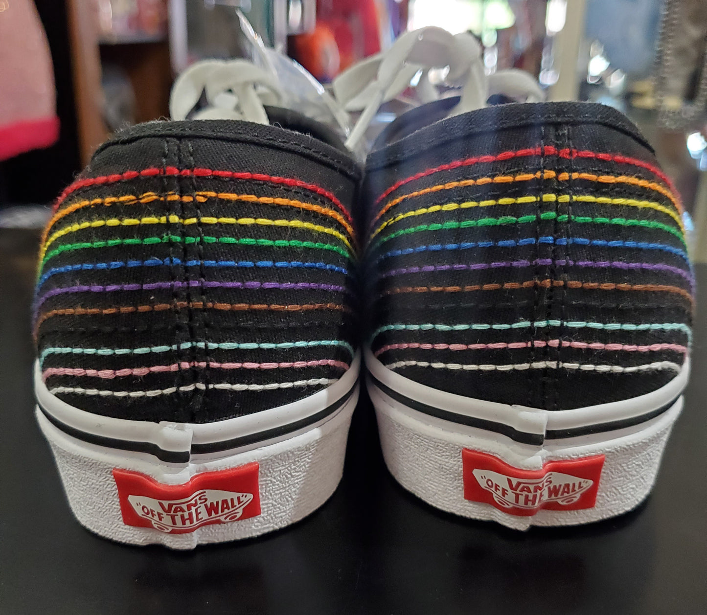 New Van's Pride Collection  Love is Love Shoe Men Size 10