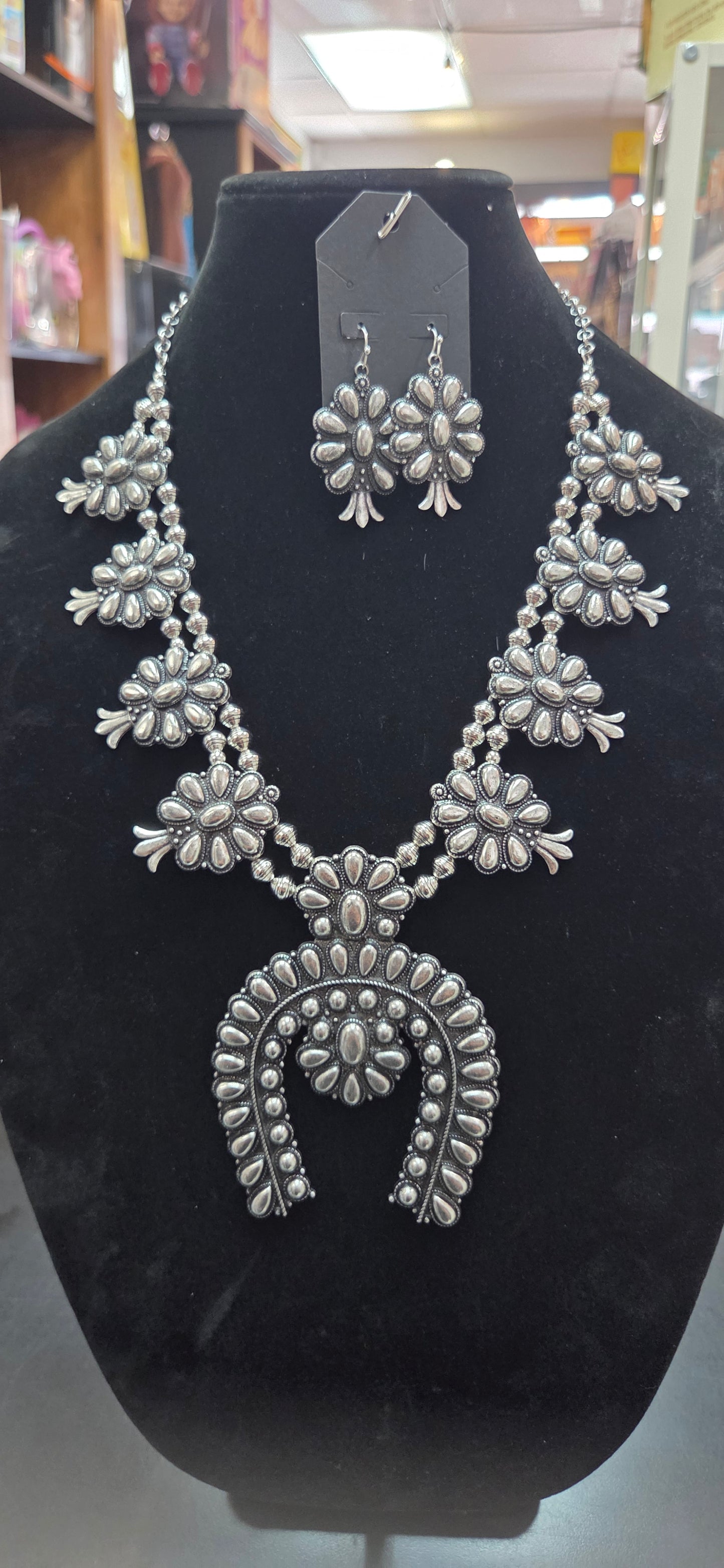 Southwestern Style Necklace with matching earrings